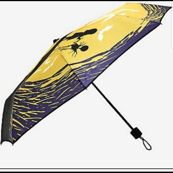 Nightmare Before Christmas color changing umbrella - Picture 2 of 6